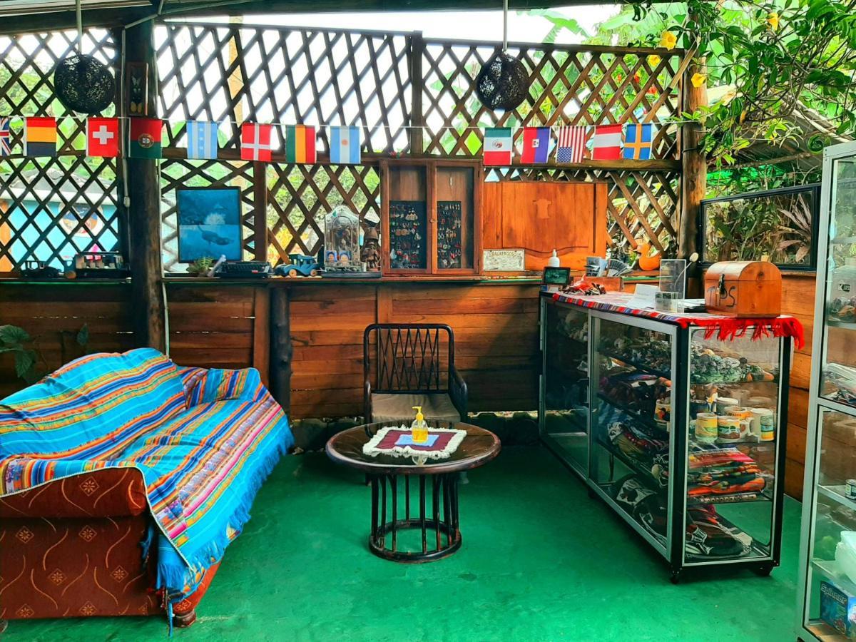 Alojamiento Sumak Kawsay Puerto Ayora  Buitenkant foto