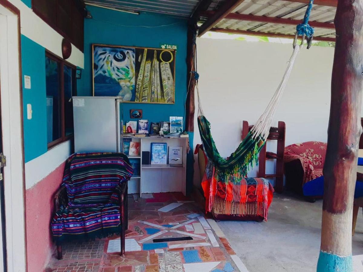 Alojamiento Sumak Kawsay Puerto Ayora  Buitenkant foto